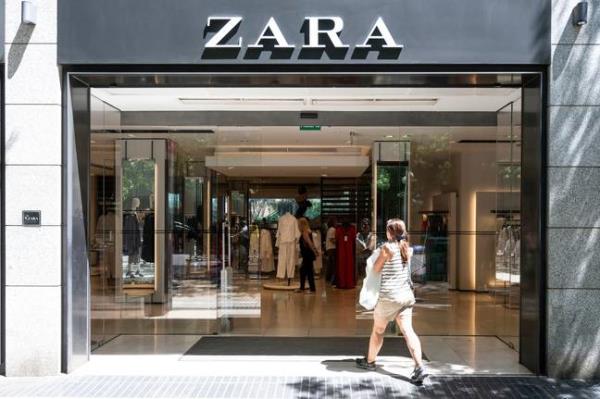 Zara was one of the stores accused of selling primarily polyester clothes. Credit: Getty/SOPA Images