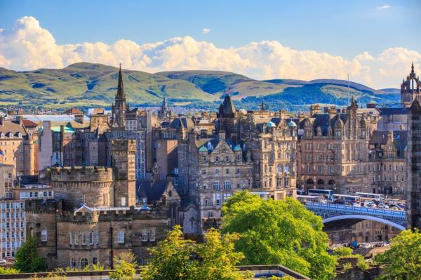 Mountain view point over Edinburgh city.