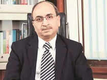 Dinesh Kumar Khara, SBI