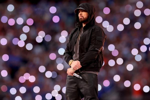 Eminem in a hoodie. 