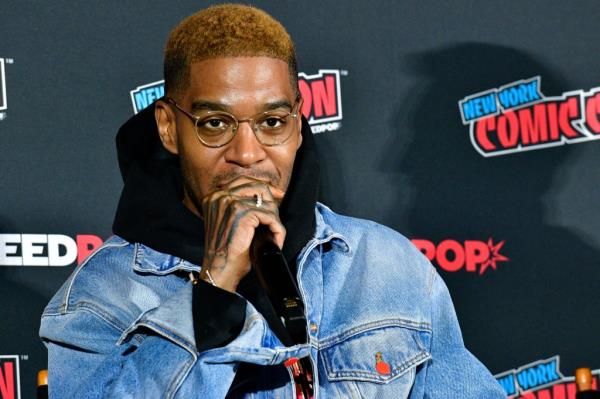 NEW YORK, NEW YORK - OCTOBER 14: Kid Cudi speaks at a panel during New York Comic Con 2023 - Day 3 at Javits Center on October 14, 2023 in New York City. (Photo by Eugene Gologursky/Getty Images for ReedPop)</p>

<p>　　