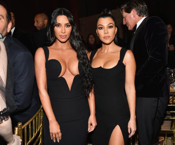 Kim Kardashian and Kourtney Kardashian at Cipriani.