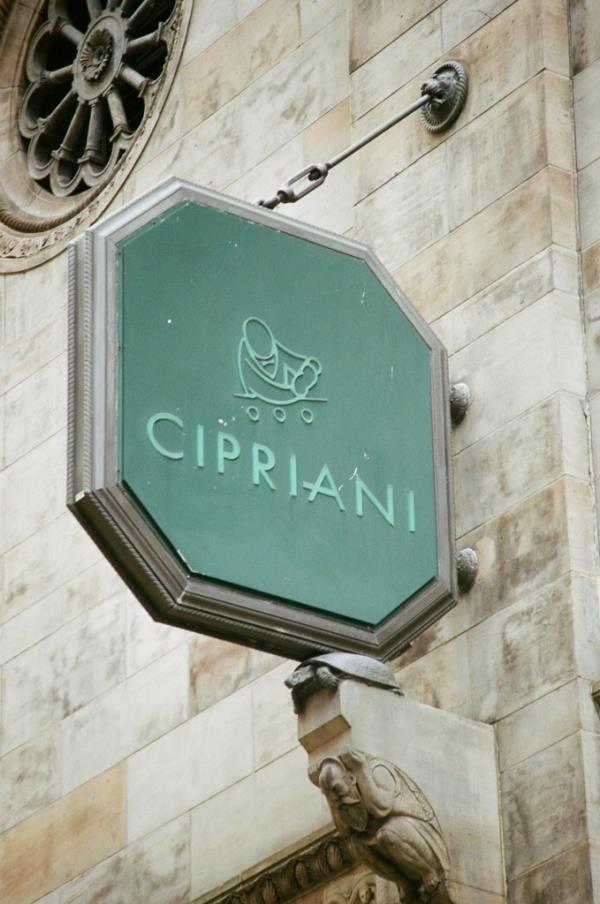 The Cipriani sign.