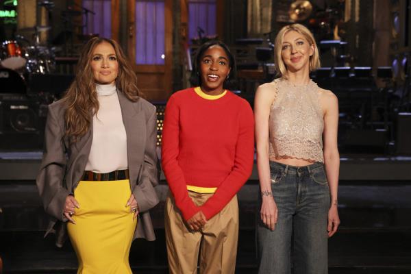 Musical guest Jennifer Lopez, host Ayo Edebiri, and Heidi Gardner promoting their Feb. 3 episode of 