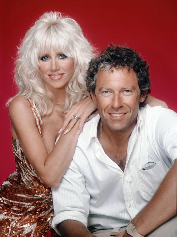 Suzanne Somers and Alan Hamel pose for a portrait in 1980 in Los Angeles.