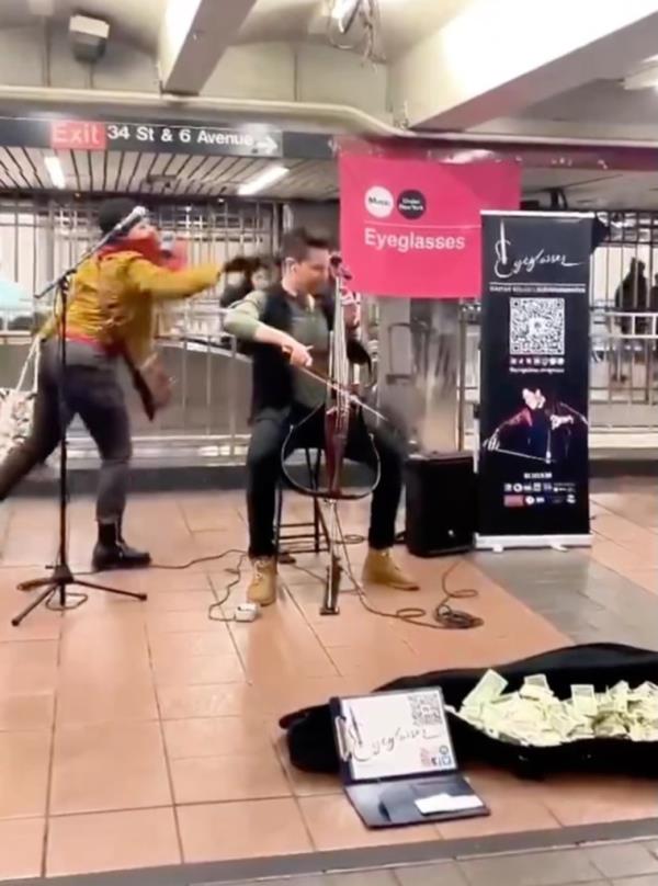 Video shows the moment a woman attacked Forrest with his own water bottle inside the Herald Square subway station.