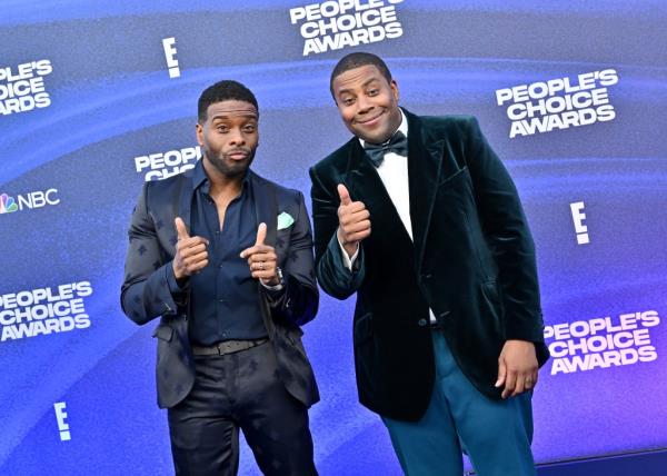 Kel Mitchell and Kenan Thompson attend the 2022 People's Choice Awards at Barker Hangar on Dec. 06, 2022, in Santa Monica, California. 