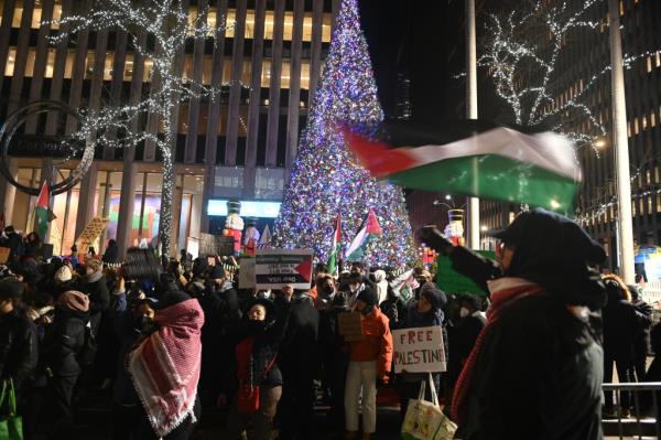 General scene of Pro Palestine Protest in front of News Corp Building on 6th ave in Manhattan on Wednesday, Nov 29th, 2023