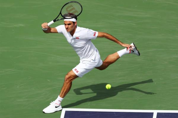 Roger Federer in action at Indian Wells in March 2019.